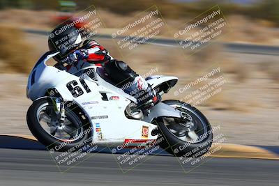 media/Jan-08-2022-SoCal Trackdays (Sat) [[1ec2777125]]/Turn 4 (1145am)/